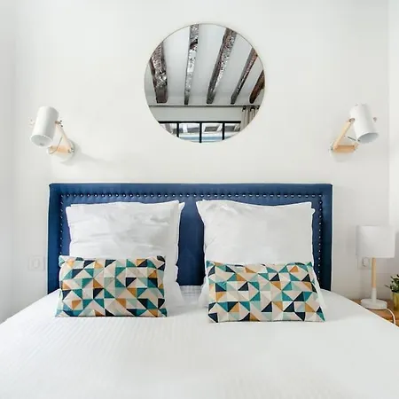 Apartment Marais2 Place Des Vosges Peaceful Air-conditioned Paris
